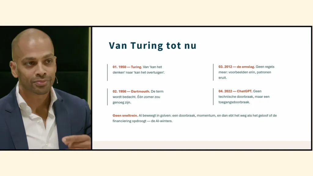Gast naast de slide Van Turing tot nu tijdens het webinar
